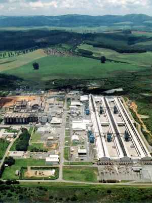 Alcoa anuncia fechamento de unidade de fundição de alumínio em Minas  - Divulgação/ 24/11/2005 