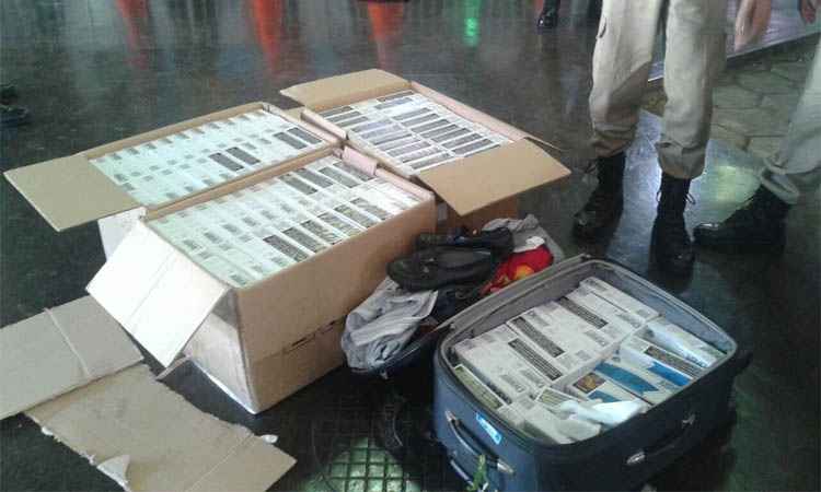 Chineses são detidos com produtos contrabandeados na rodoviária de BH - Seds/Divulgação