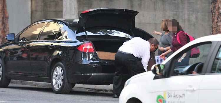 "Promoção" do Uber esquenta concorrência com táxi em BH -  Alexandre Guzanshe/EM/D.A Press