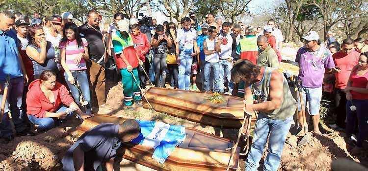 Disparos em ataque na Grande SP partiram de armas usadas por militares e PF, diz laudo - Werther Santana/Estadao Conteúdo