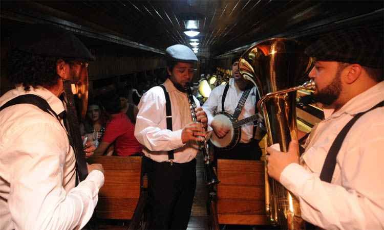 EM embarca na primeira viagem noturna do trem entre Ouro Preto e Mariana - Leandro Couri/EM/DA Press