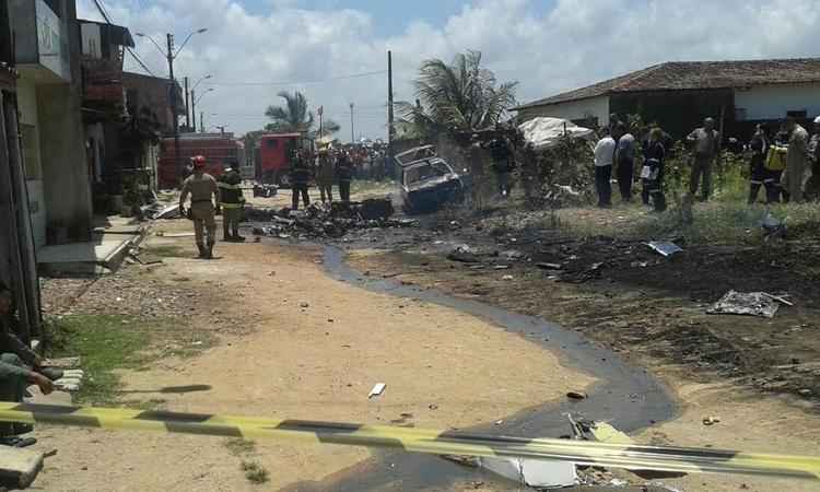 Quatro militares morrem na queda de um helicóptero em Maceió - Divulgação