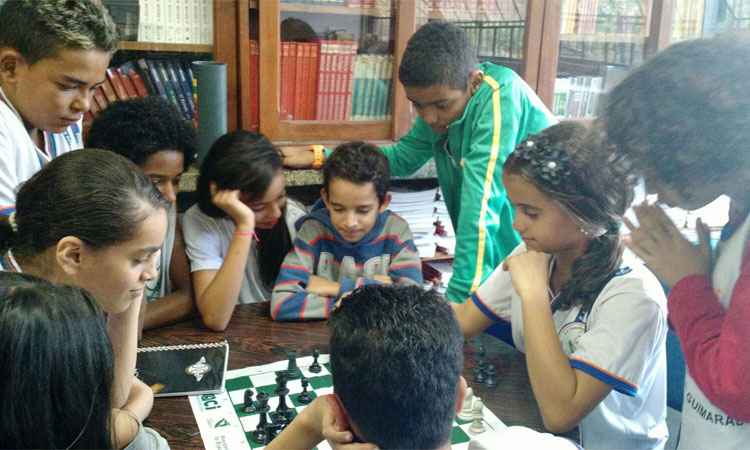 Professoras de Sabará usam mankala e xadrez para estimular criatividade e alunos - Cristiane Mendes Pinto Rezende/Divulgação
