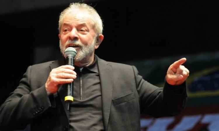 Lula pede ao PT que não atrapalhe reforma ministerial - Marcos Vieira/EM 