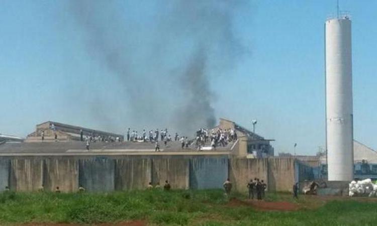 Termina rebelião em presídio de Londrina - Twitter