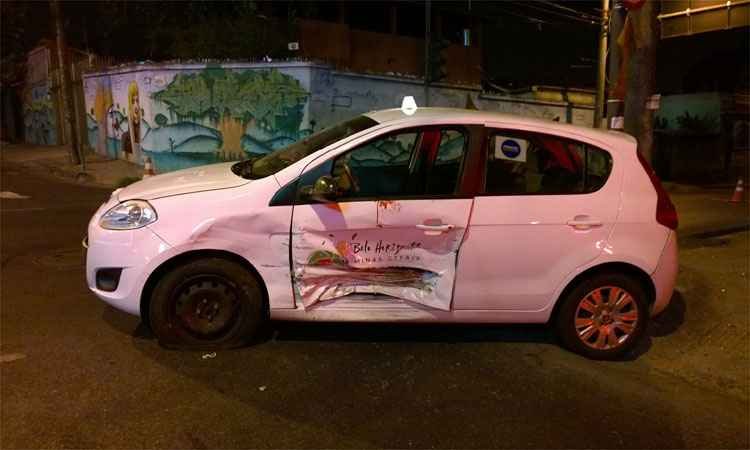 Taxista fica gravemente ferido após acidente com motorista embriagado em BH - Leonardo Alvarenga Santos/Divulgação