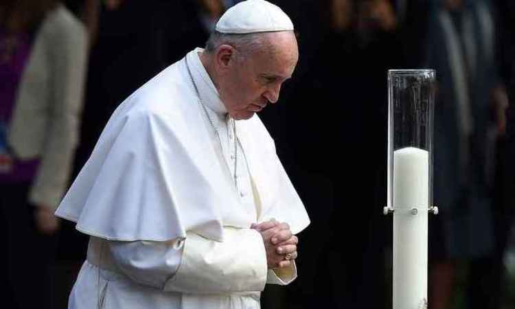 Vaticano nega notícia de que papa tenha tumor benigno no cérebro - AFP PHOTO/JEWEL SAMAD