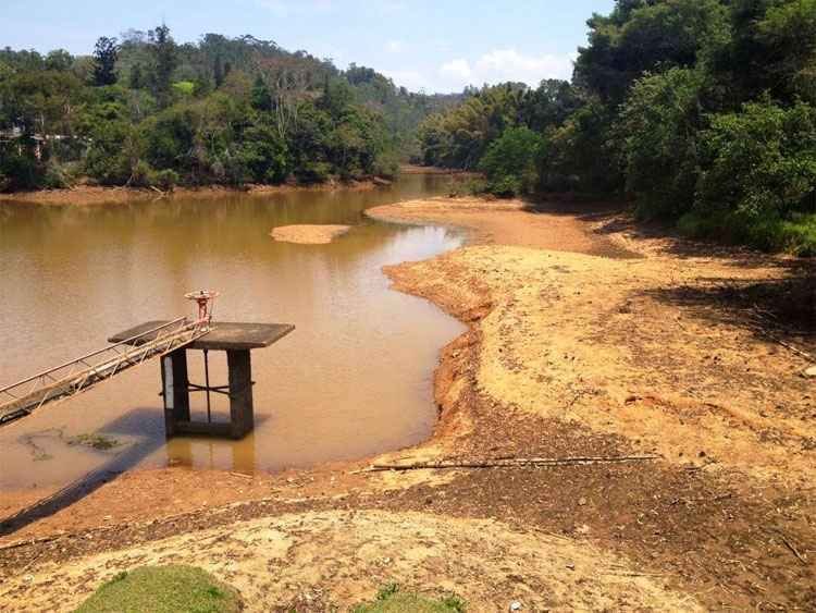 Em Minas, 75 cidades não conseguem manter regularidade no abastecimento - Artur Vieira/Prefeitura de Viçosa