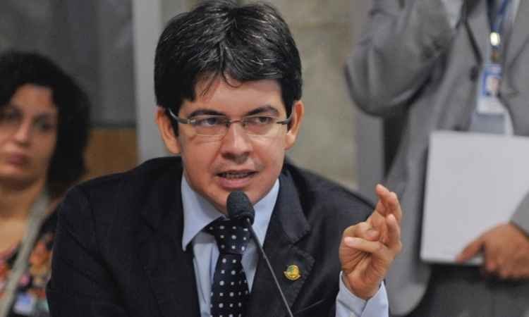 Senador pede à CPI do Carf quebra de sigilo da empresa do filho de Lula - Geraldo Magela