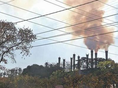 Retração e estiagem levam tecelagens e ferroligas a cortar cerca de 20 mil postos  - Aparício Mansur/Esp. EM/DA Press