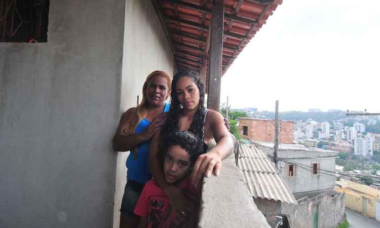 Moradores de favelas de Minas estão mais escolarizados e conectados à internet - Alexandre Guzsanche/EM/D.A.Press