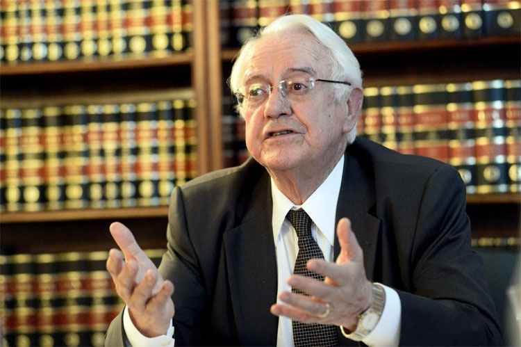 'Há motivo para o impeachment': Leia entrevista do ex-ministro do STF  Carlos Velloso - Breno Fortes/CB/D.A PRESS 