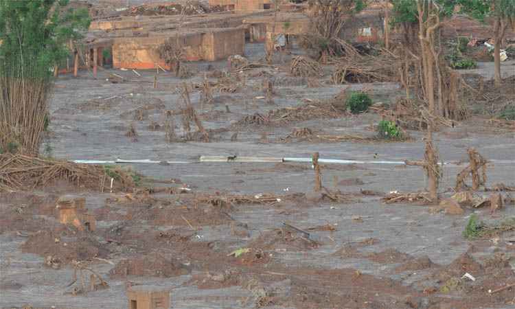 Moradores da extinta Bento Rodrigues começam a ir para casas alugadas - Rodrigo Clemente/EM/DA Press 