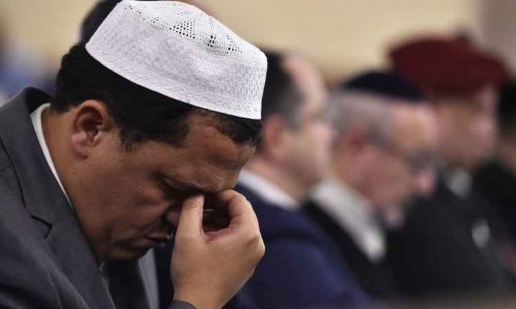 Organização muçulmana pede que texto contra terrorismo seja lido em mesquitas francesas - LOIC VENANCE/AFP