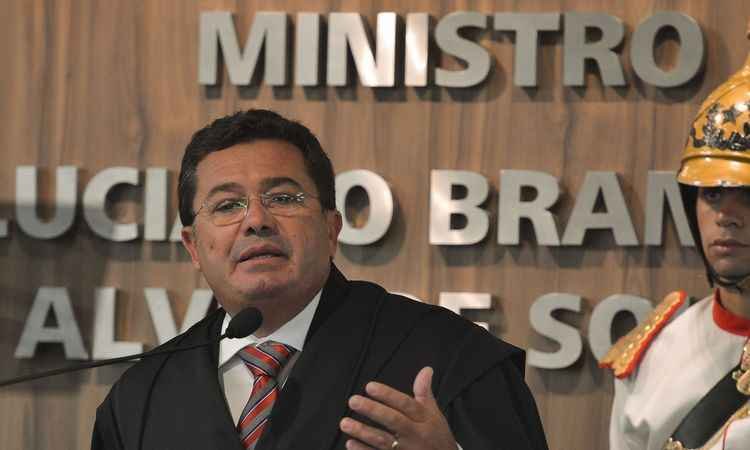 Com viagem do relator, conclusão do julgamento das pedaladas pode ficar para 2016 - Antônio Cruz