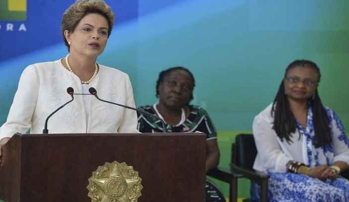 Lei de cotas faz parte de processo que não pode parar, afirma Dilma - Antônio Cruz/Agência Brasil