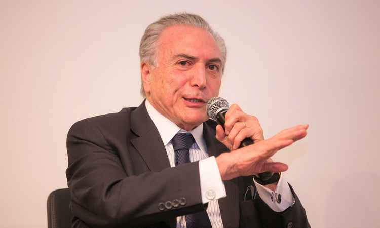 Em nota como presidente do PMDB, Temer nega proximidade com Jorge Zelada -  Romério Cunha