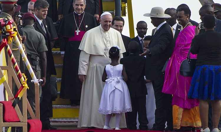 Papa diz que modo como o mundo trata os migrantes é um 'teste de humanidade' - AFP PHOTO / ISAAC KASAMANI 