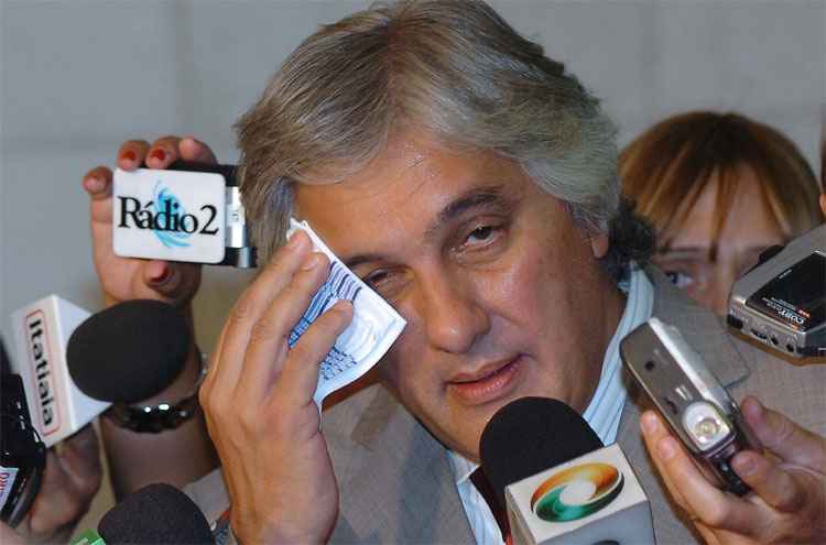 Delcídio está sob fogo cruzado e periga perder mandato - José  Cruz/ABr 