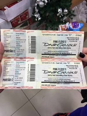 Jovem usa rede social para localizar donos de ingressos perdidos para o show de  David Gilmour - Facebook/Divulgação