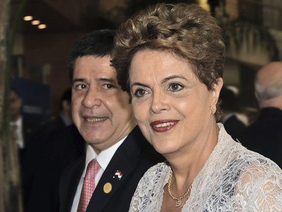 Dilma chega a Assunção para participar de Cúpula do Mercosul - AFP PHOTO/ NORBERTO DUARTE 
