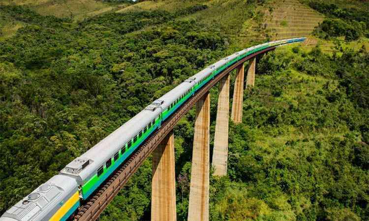 Passagem de trem da ferrovia Vitória a Minas ficará mais cara em janeiro  - Mosaico Imagem/Vale/Divulgação