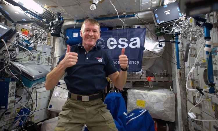 Astronauta faz ligação errada do espaço e pede desculpas nas redes sociais - Reprodução Twiiter