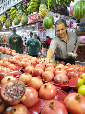 Romã inflaciona e chega a custar R$ 50 o quilo no Mercado Central  - Gladyston Rodrigues/EM/D.A Press