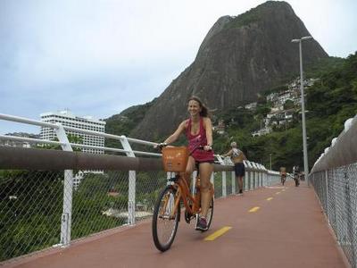 Rio inaugura ciclovia ao longo do costão rochoso da Avenida Niemeyer - Tomaz Silva/Agência Brasil