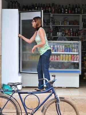 Barra Longa ainda luta contra o barro e moradores tentam recomeçar a vida - Alexandre Guzanshe/EM/D.A Press