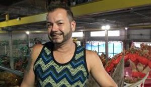 Com enredo Poeta Imortal!, Beija-Flor homenageia o mineiro Marquês de Sapucaí - Crsitina  Indio do Brasil/Agência Brasil