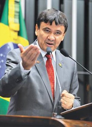 Dos 13 governadores processados na campanha de 2014, dois tiveram julgamentos concluídos  -  Moreira Mariz/Agência Senado 