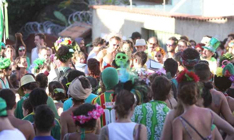Foliões de BH esticam carnaval e a promessa é de novos blocos no fim de semana - Edésio Ferreira/EM/DA Press