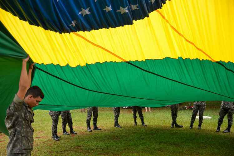Banda da Guarda Presidencial toca rock, após troca da bandeira - Fábio Rodrigues Pozzebom/Agência Brasil