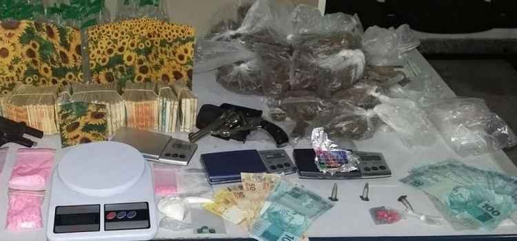 Jovem é preso com ecstasy em estacionamento de shopping na capital - Polícia Militar/Divulgação