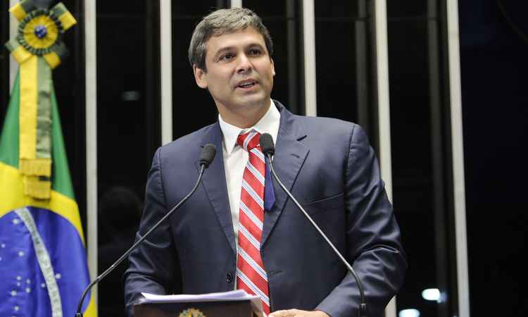 "Queremos que Dilma escute o PT", diz Lindbergh Farias - Pedro França/ Agência Senado (20/03/2014)