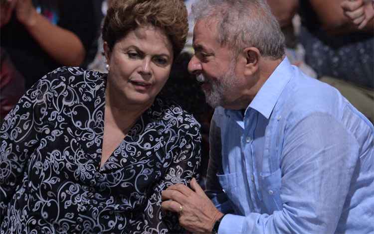 Lula e Dilma se reúnem no Palácio da Alvorada para discutir nomeação - Nelson Almeida / AFP - 20/10/14