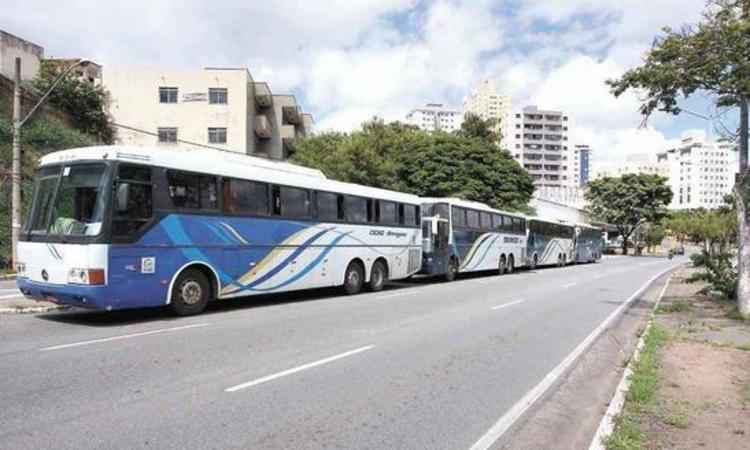 Manifestantes viajam a BH com ônibus e almoço pago - Edésio Ferreira/EM/D.A Press 