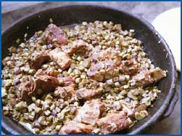Broto de samambaia com carne de porco