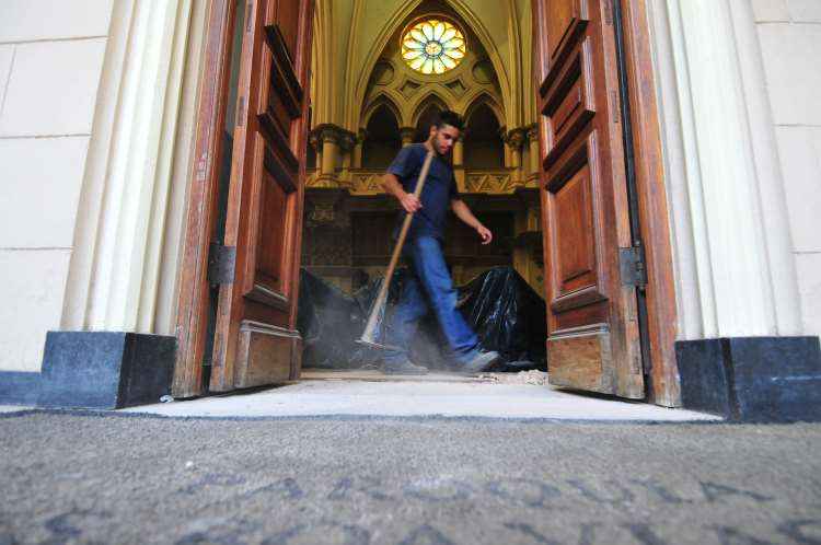 Igreja de Nossa Senhora da Boa Viagem ficará fechada por quatro meses para obras - Alexandre Guzanshe/EM/D.A Press.