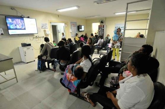 Frio agrava infecções respiratórias e lota unidades de saúde - Rodrigo Clemente/Em D.A Press
