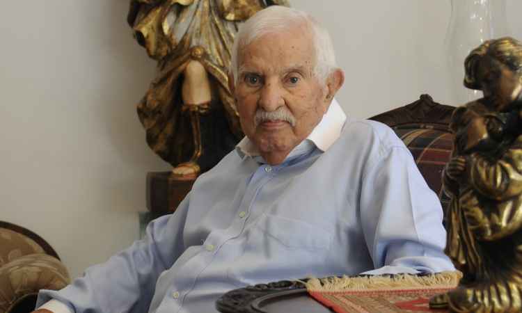 Morre, aos 93 anos, professor Aluísio Pimenta  - 22/11/2013. Credito: Jair Amaral/EM/D.A Press