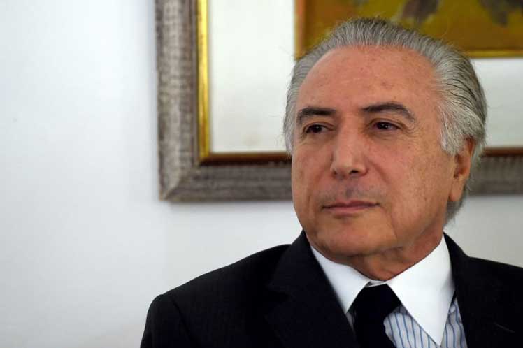 Rádio argentina prega peça em Temer, que acredita ter falado com Macri