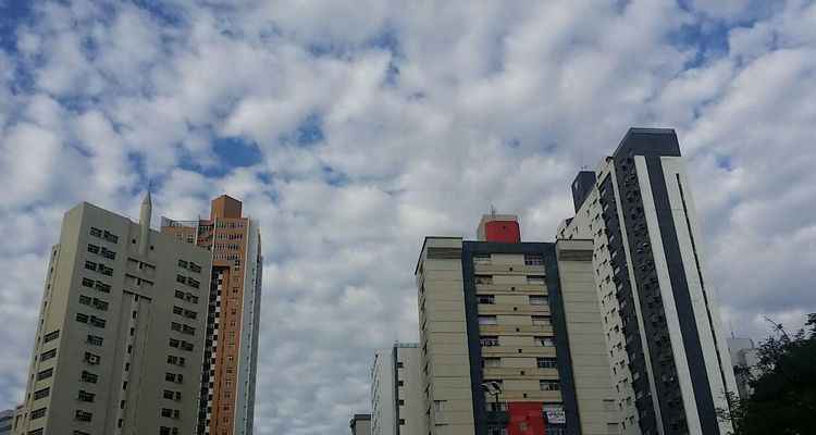 Fim de semana será com temperaturas amenas em Belo Horizonte -  Paulo Filgueiras/EM