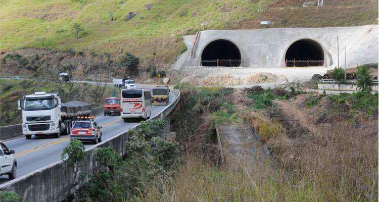 Com PAC fora dos planos do governo Temer, obras em Minas vão depender do setor privado - Gladystone Rodrigues/EM