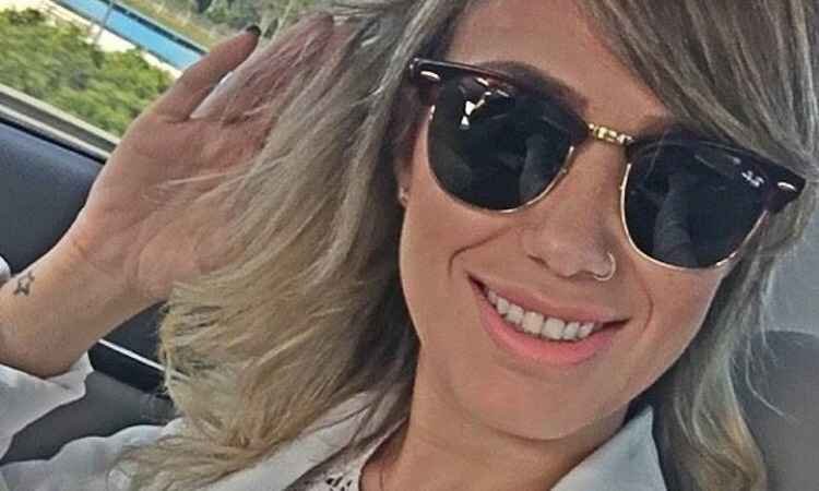 Mulher é presa tentando aplicar golpe em loja de celular de shopping - PMMG/ Divulgação