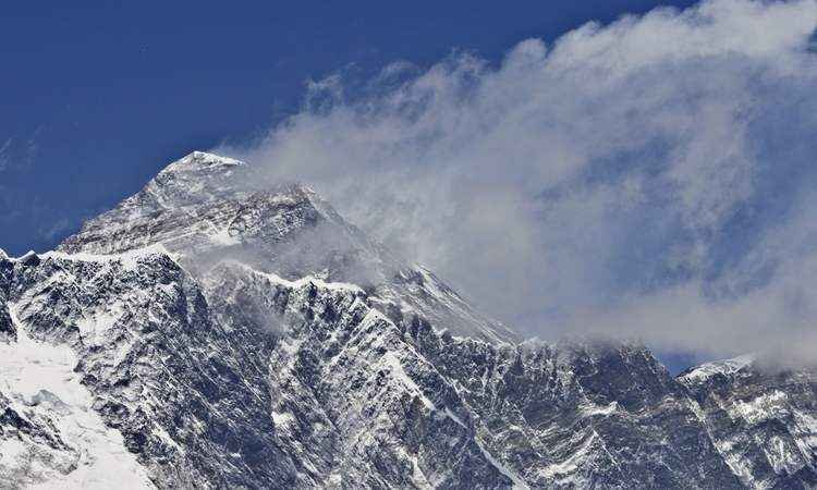 Alpinista indiano morre no Everest; dois colegas estão desaparecidos - AFP / ROBERTO SCHMIDT 
