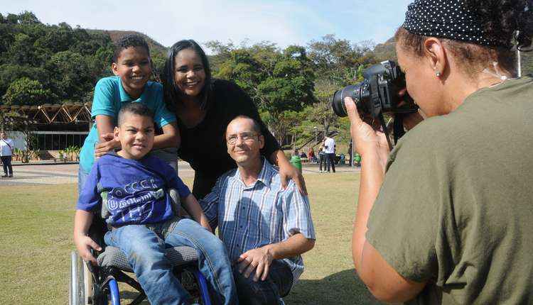 Famílias de crianças especiais ganham ensaio fotográfico em BH - Beto Novaes/EM/D.A Press
