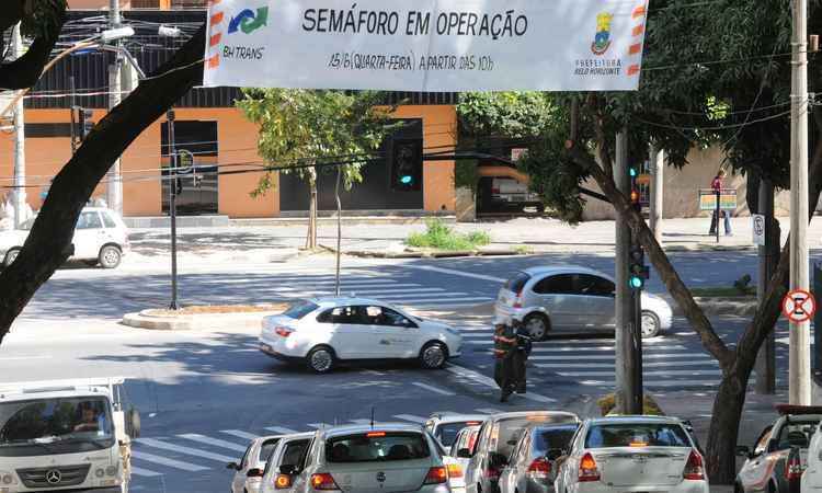 Apesar de confusão no primeiro dia, população aprova mudanças no trânsito do Barro Preto - Jair Amaral/EM/D.A Press 
