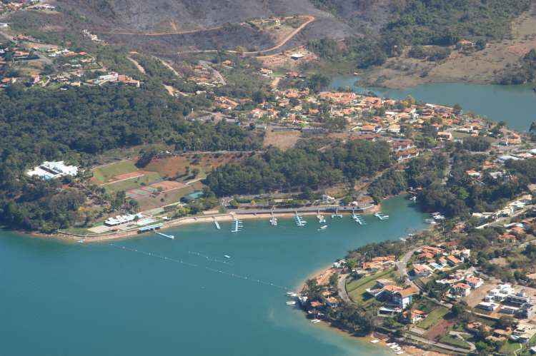 Fiscalização encontra irregularidades em imóveis em Escarpas do Lago - Lucas Matos/Divulgação - 02/01/2007 